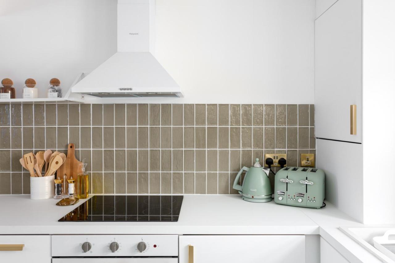 Luxe Design - Grade II Listed Cottage - Heart Of Alnwick Bagian luar foto
