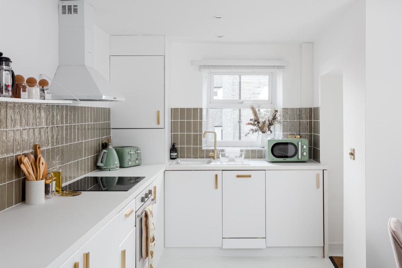 Luxe Design - Grade II Listed Cottage - Heart Of Alnwick Bagian luar foto