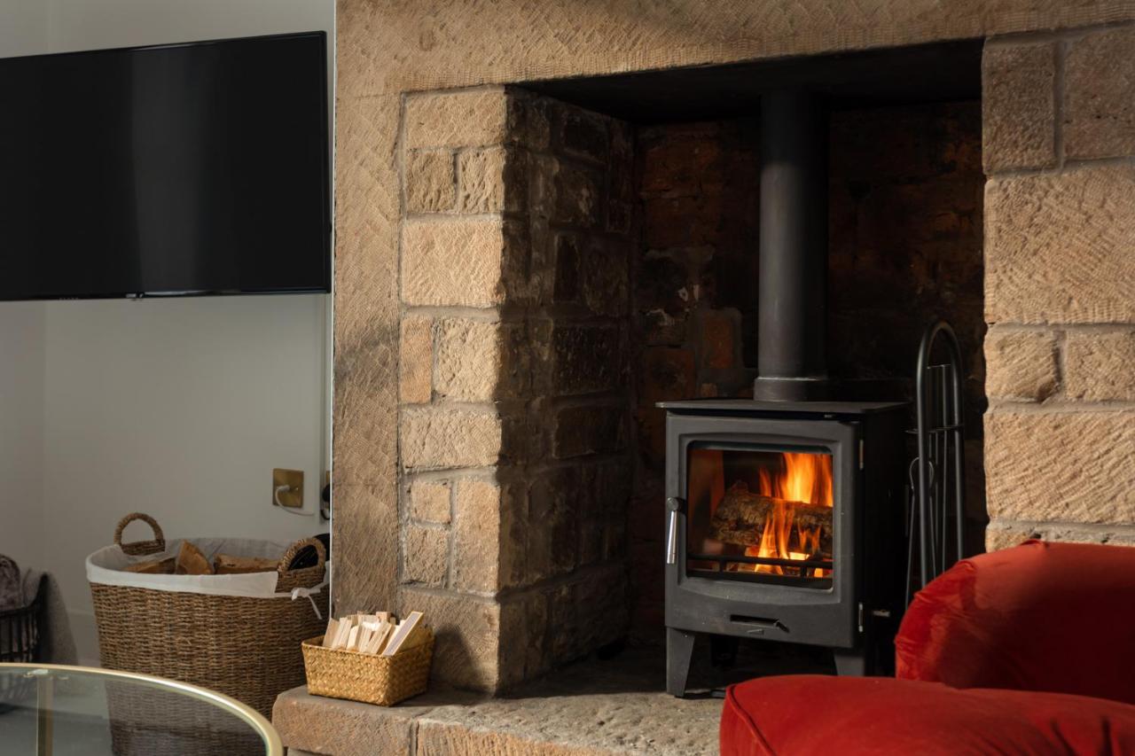 Luxe Design - Grade II Listed Cottage - Heart Of Alnwick Bagian luar foto